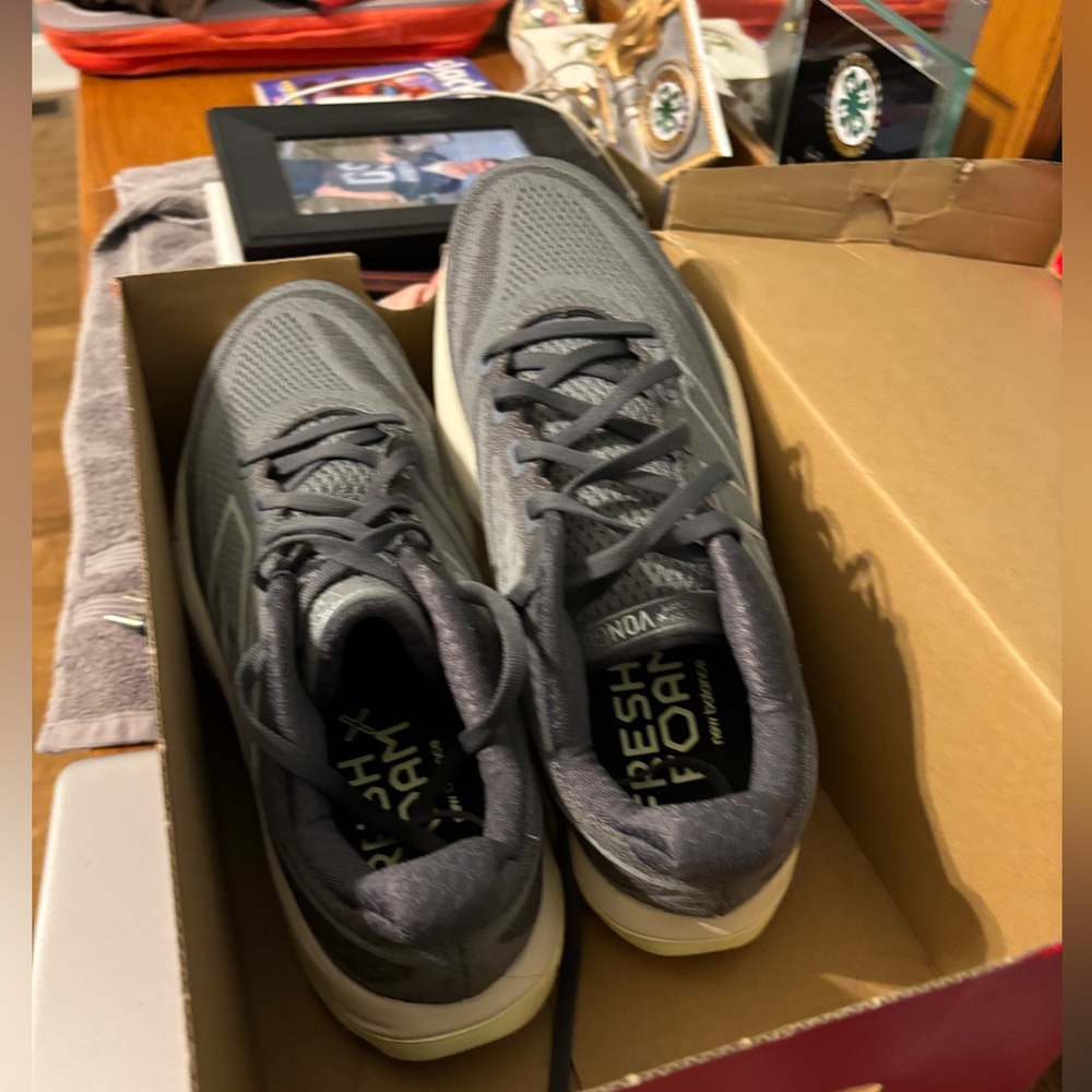 Adidas FreshFoam Men’s 9